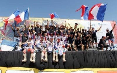 Le podium avec l'Equipe de France et tout le staff