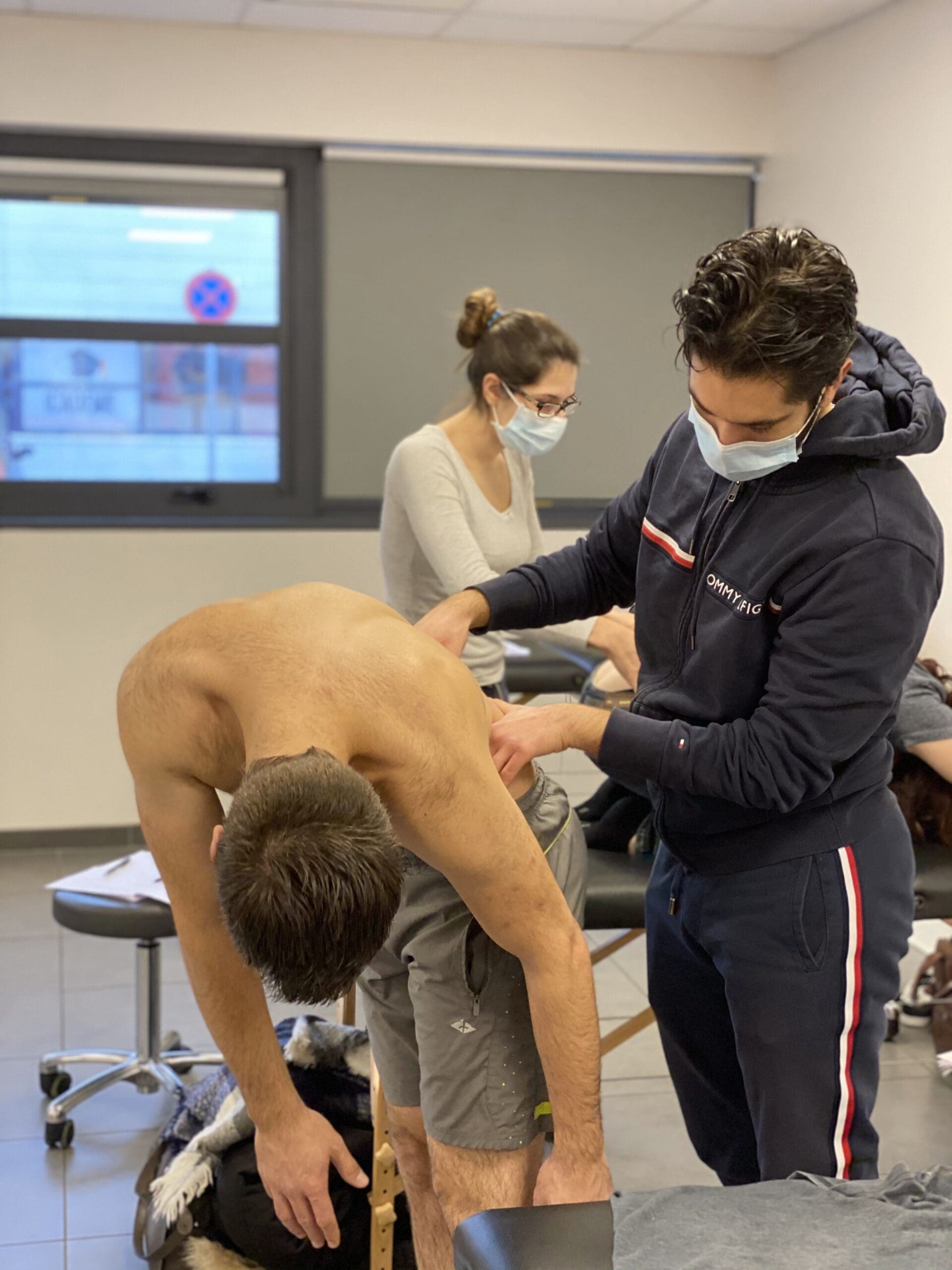 clinique du dos et thérapie manuelle chez ssk formation stagiaires