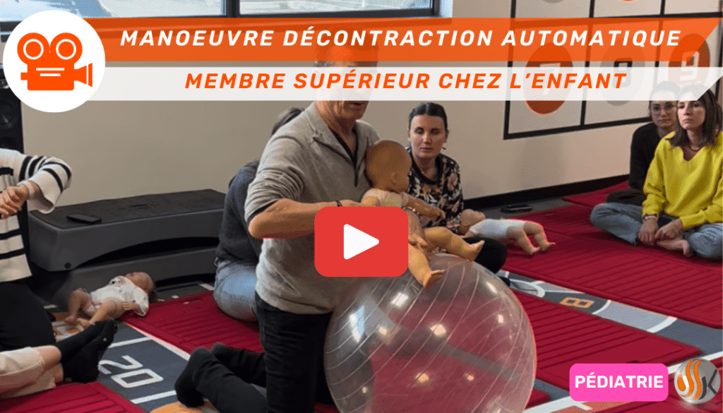 Décontraction du membre supérieur chez l’enfant une manœuvre fonctionnelle au service du geste - Vidéo